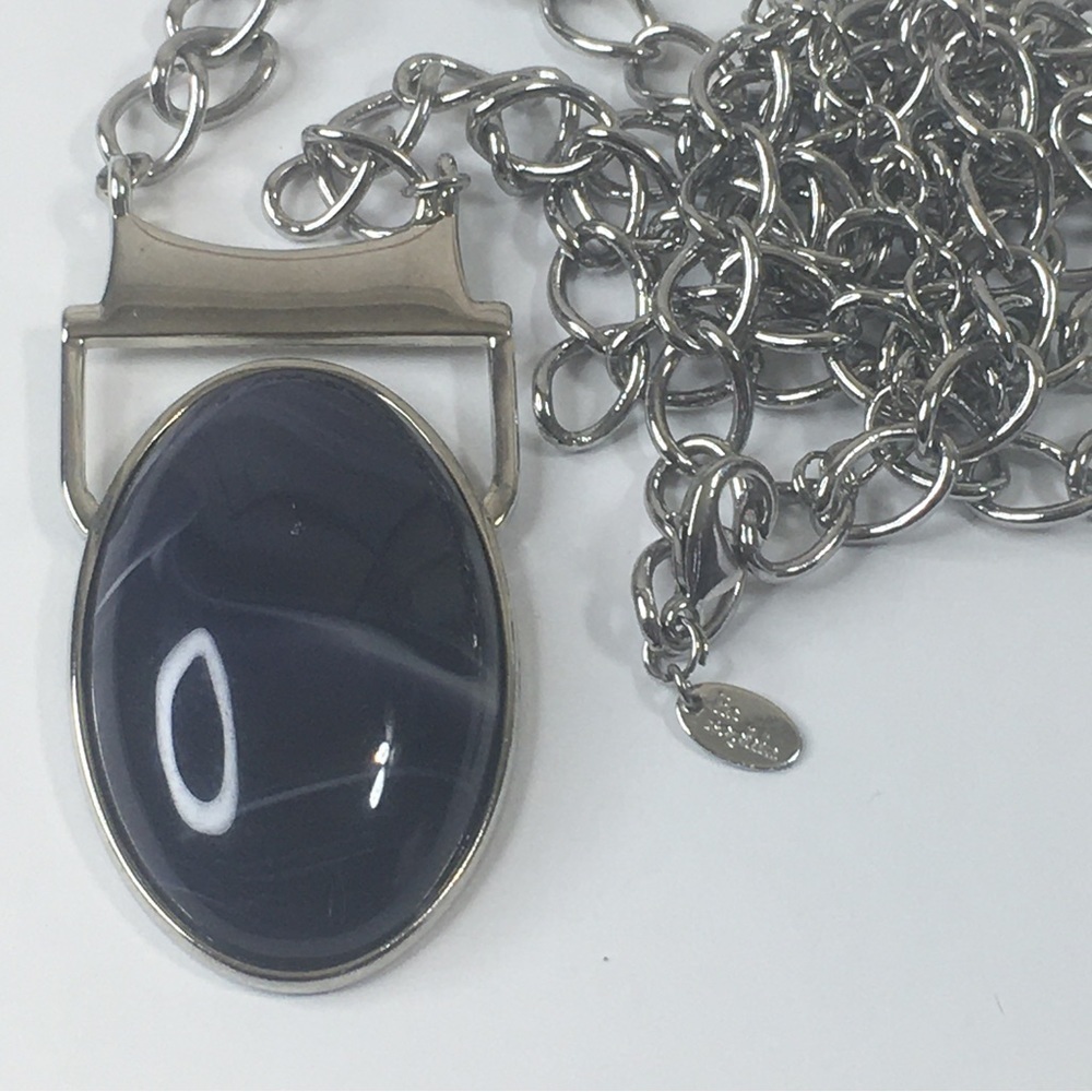 Lia Sophia Navy Blue Large Cabochon Pendant Necklace in Silver New with Tags 39" - Picture 3 of 5
